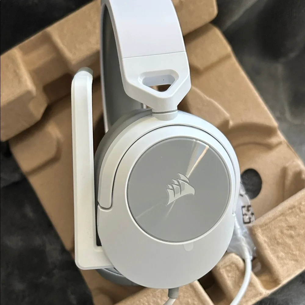 Corsair White Headset HS55 SURROUND